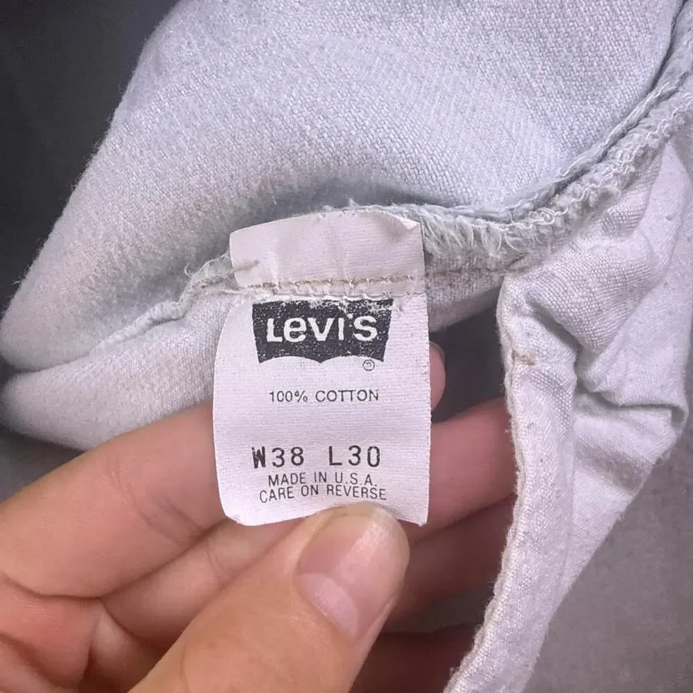 Vintage Levi’s 501 Jeans Men’s 34x29 Light Wash Made USA 90s Distressed